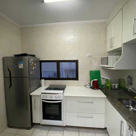 Apartamento no Guarujá a 400 mts da praia Exterior foto