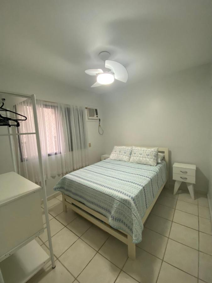 Apartamento no Guarujá a 400 mts da praia Exterior foto