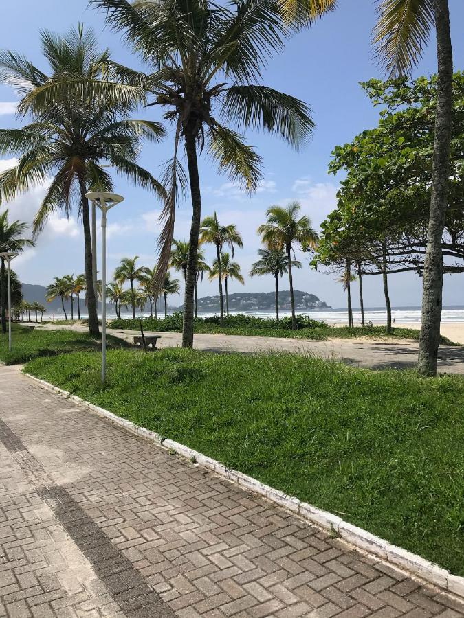 Apartamento no Guarujá a 400 mts da praia Exterior foto