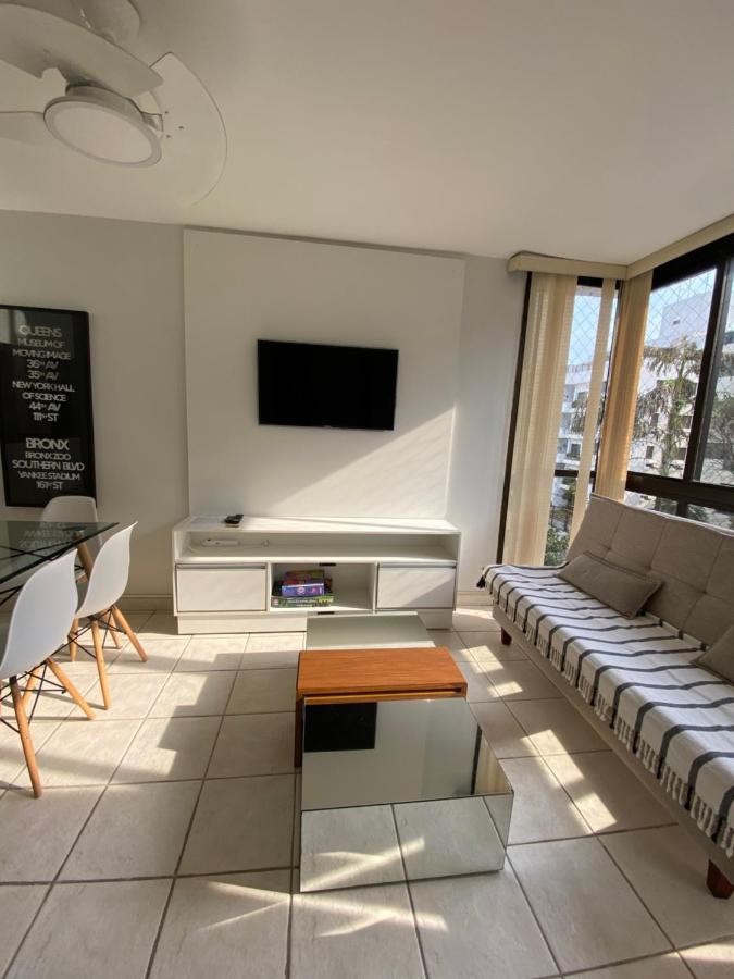 Apartamento no Guarujá a 400 mts da praia Exterior foto
